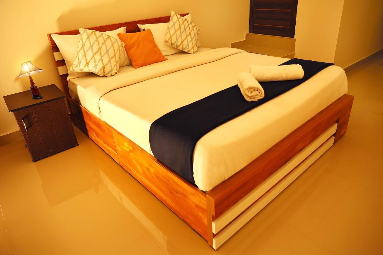 Loyal Residency Bed & Breakfast สุลต่านบาเทรี ภายนอก รูปภาพ
